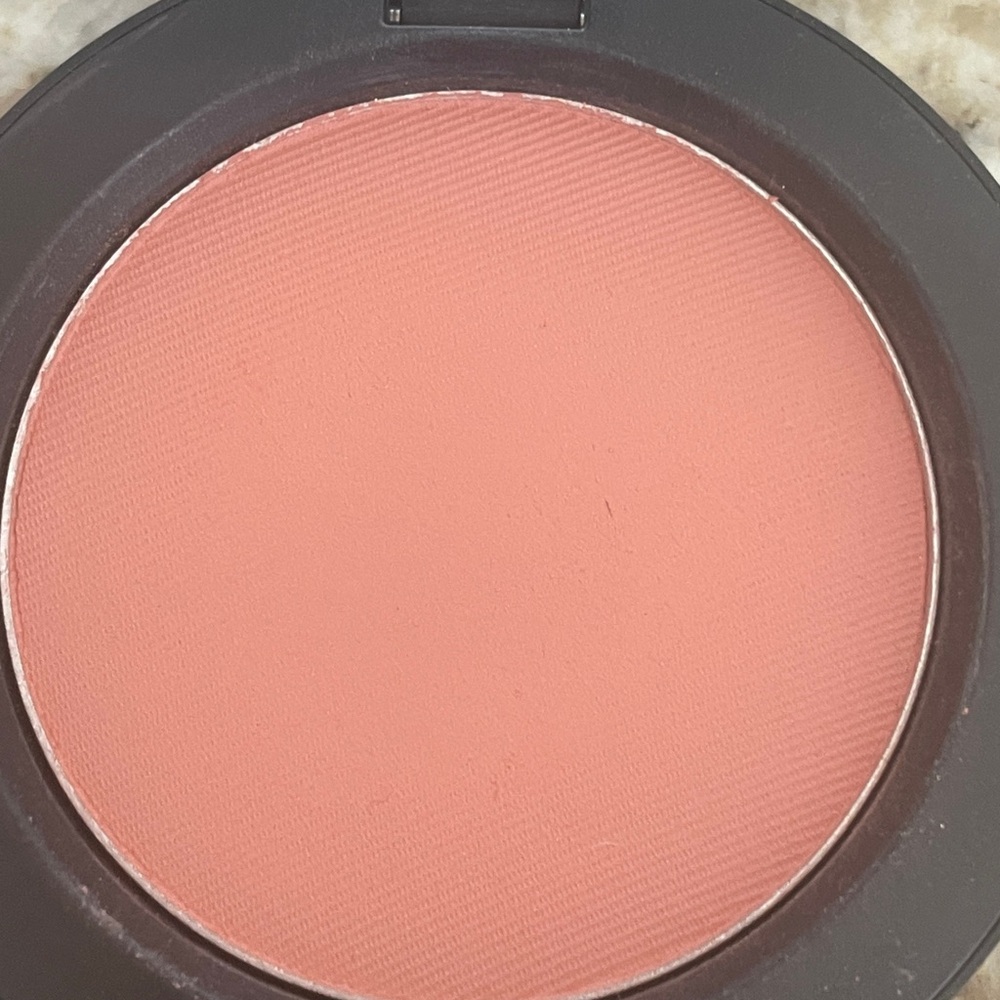 MAC Melba matte powder blush
